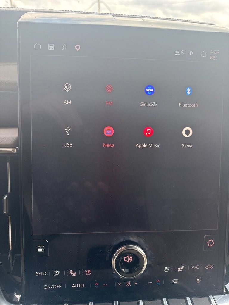 2025 GMC Yukon 4WD Denali