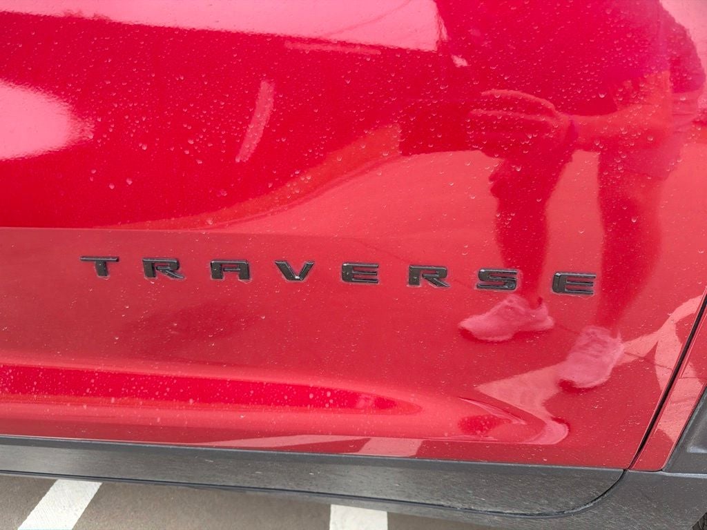 2026 Chevrolet Traverse FWD LT