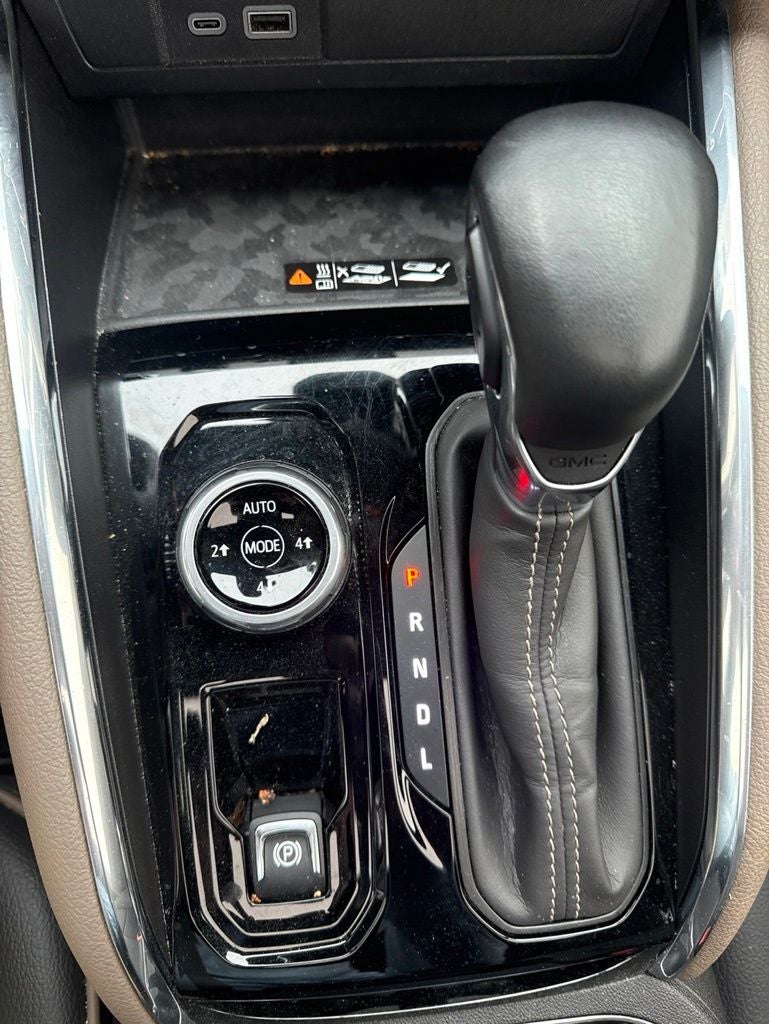 2024 GMC Canyon 4WD Denali