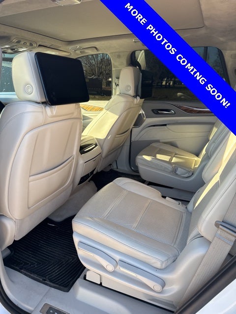 2022 Cadillac Escalade Sport Platinum