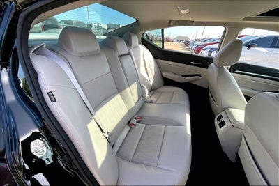 2021 Nissan Altima SL FWD