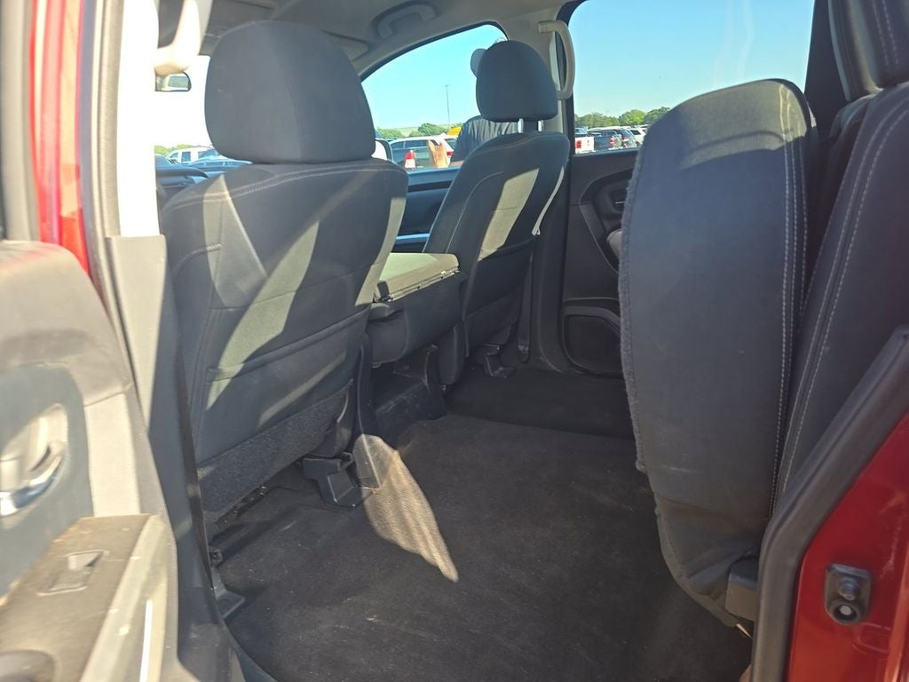 2018 Nissan Titan SV