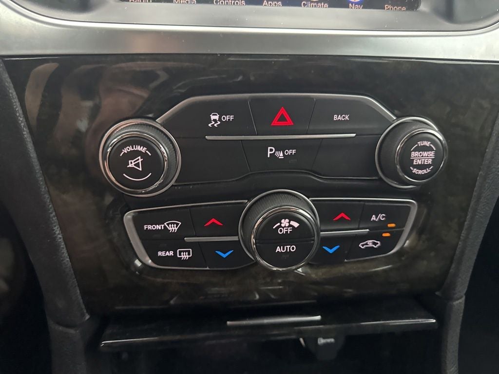 2015 Chrysler 300C AWD