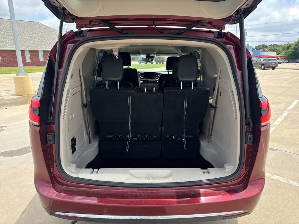 2022 Chrysler Pacifica Hybrid Touring L