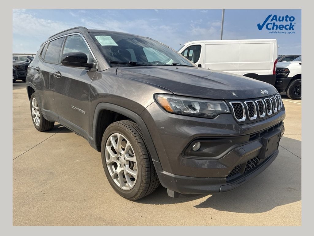 2023 Jeep Compass Latitude Lux