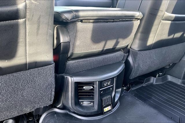 2022 RAM 3500 Laramie Crew Cab 4x4 6'4' Box