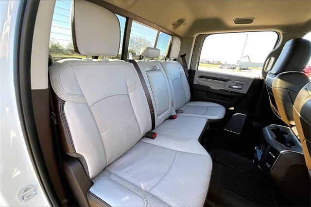 2026 RAM Ram 3500 RAM 3500 LARAMIE CREW CAB 4X4 8' BOX