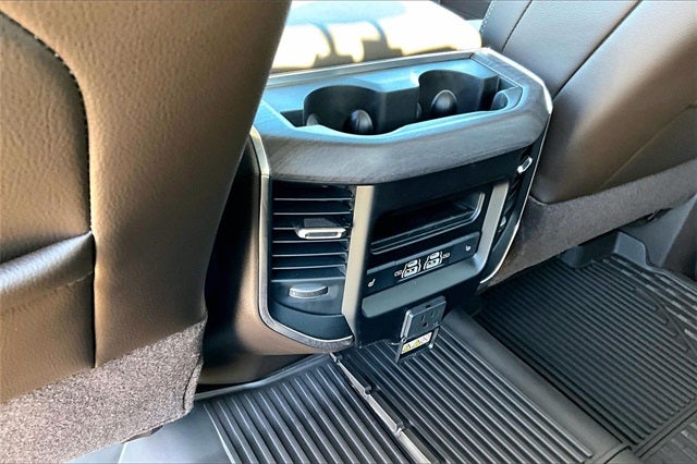 2026 RAM Ram 3500 RAM 3500 LARAMIE CREW CAB 4X4 8' BOX