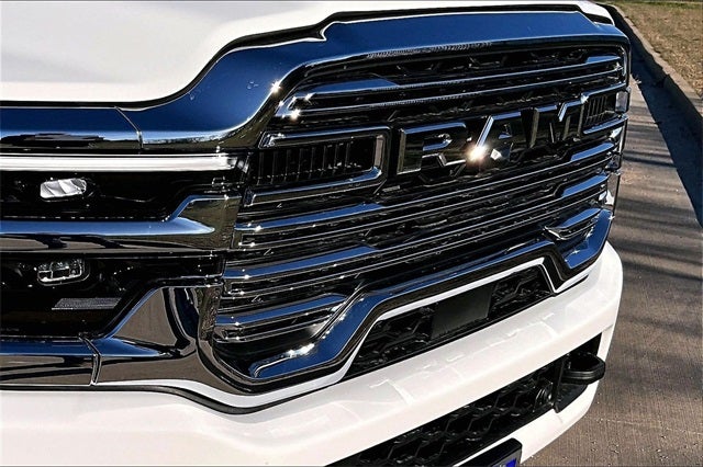 2026 RAM Ram 3500 RAM 3500 LARAMIE CREW CAB 4X4 8' BOX