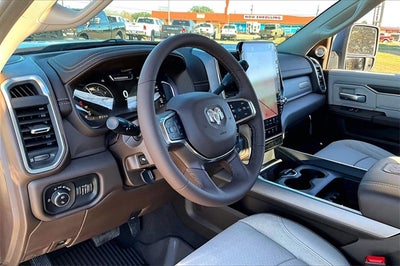 2026 RAM Ram 3500 RAM 3500 LARAMIE CREW CAB 4X4 8' BOX