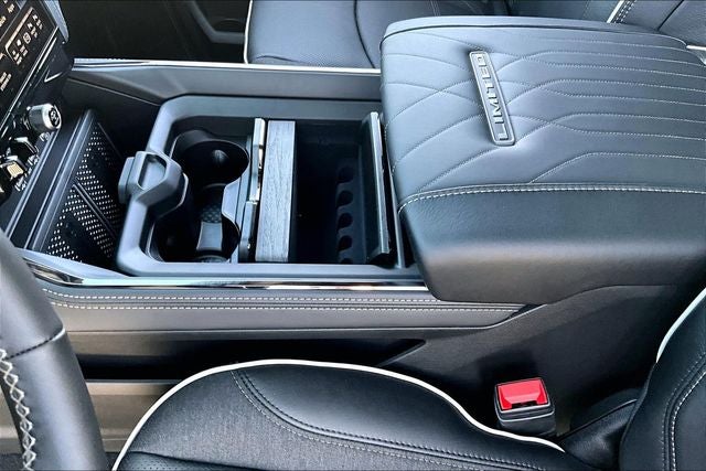 2026 RAM Ram 3500 RAM 3500 LIMITED MEGA CAB 4X4 6'4' BOX