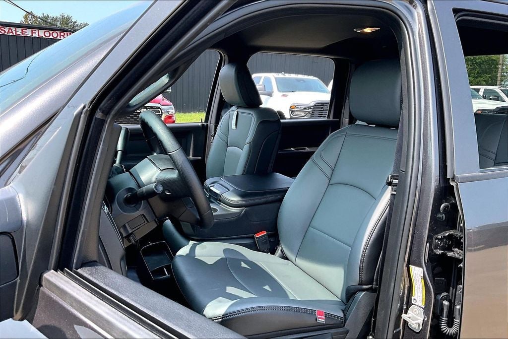 2026 RAM 2500 RAM 2500 TRADESMAN CREW CAB 4X4 6'4' BOX
