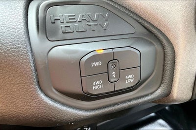 2026 RAM 2500 RAM 2500 TRADESMAN CREW CAB 4X4 6'4' BOX