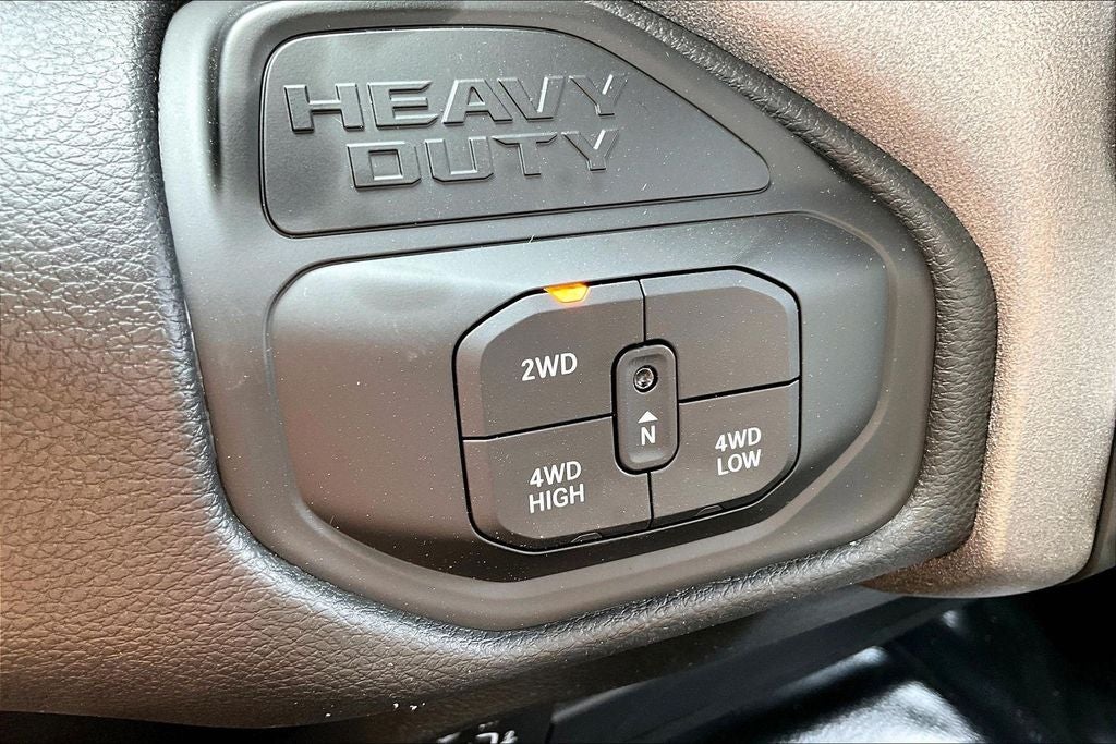 2026 RAM 2500 RAM 2500 TRADESMAN CREW CAB 4X4 6'4' BOX