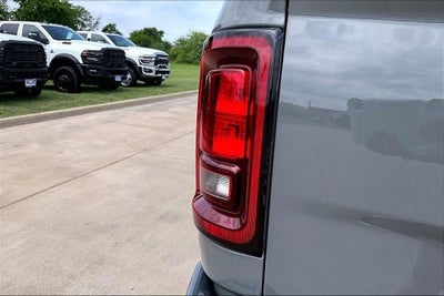 2026 RAM Ram 2500 RAM 2500 BLACK EXPRESS CREW CAB 4X4 6'4' BOX