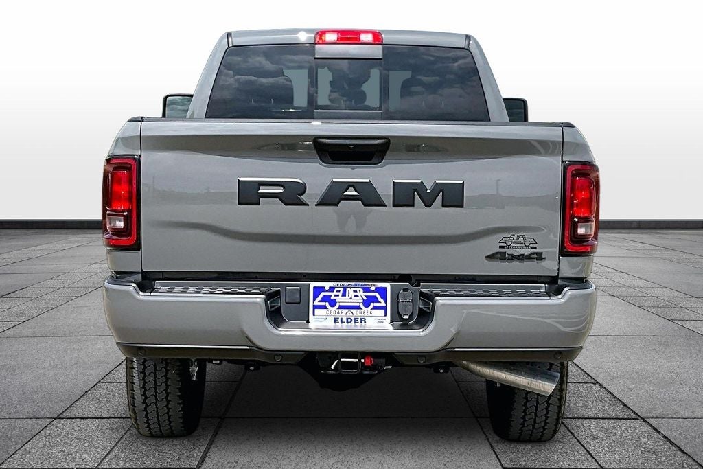 2026 RAM Ram 2500 RAM 2500 BLACK EXPRESS CREW CAB 4X4 6'4' BOX
