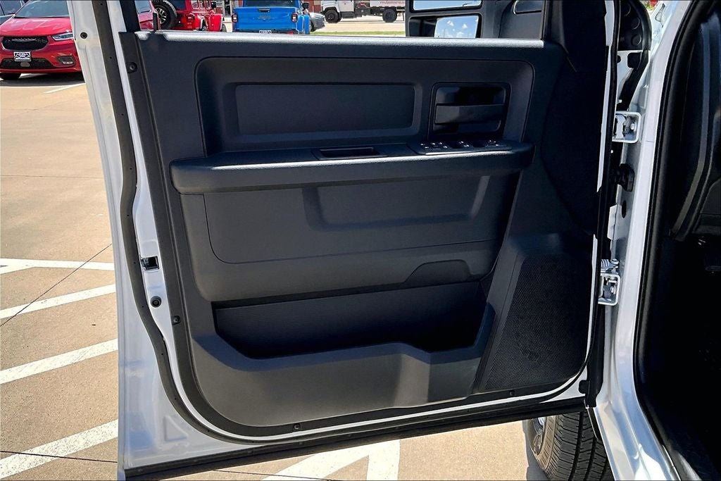 2026 RAM 2500 RAM 2500 TRADESMAN CREW CAB 4X4 6'4' BOX