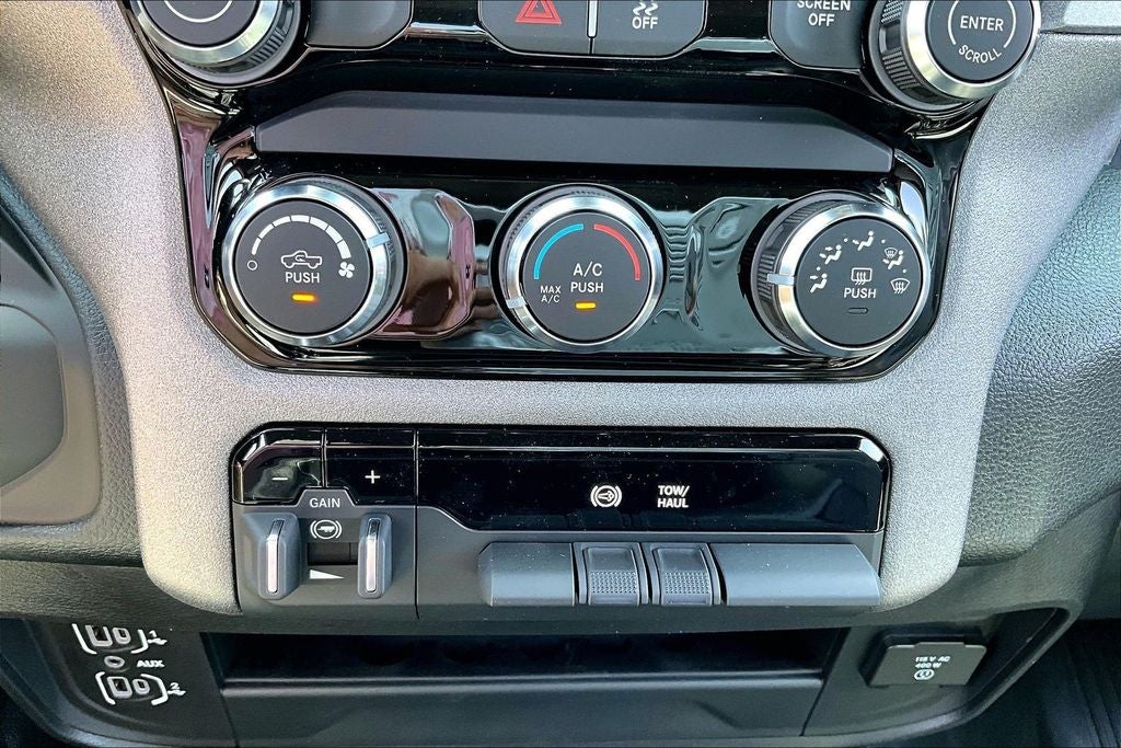 2026 RAM 2500 RAM 2500 TRADESMAN CREW CAB 4X4 6'4' BOX