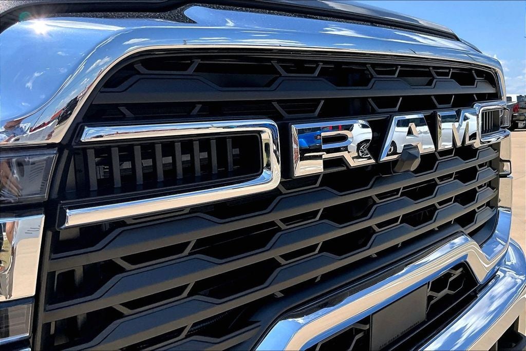 2026 RAM Ram 2500 Tradesman Black Express
