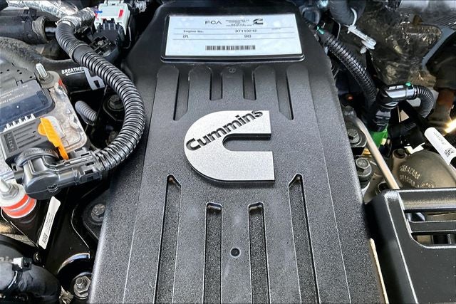 2025 RAM 2500 Tradesman Crew Cab 4x4 6'4' Box