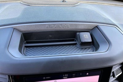 2025 RAM 2500 Tradesman Crew Cab 4x4 6'4' Box