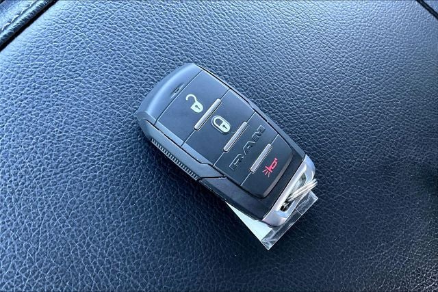 2025 RAM 2500 Tradesman Crew Cab 4x4 6'4' Box