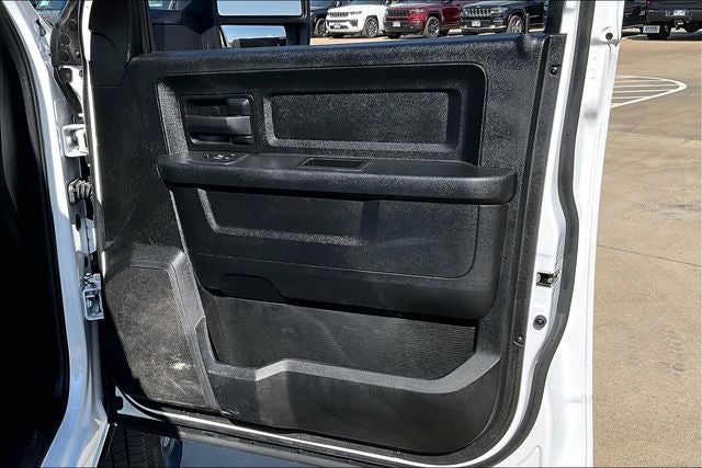 2025 RAM 2500 Tradesman Crew Cab 4x4 6'4' Box