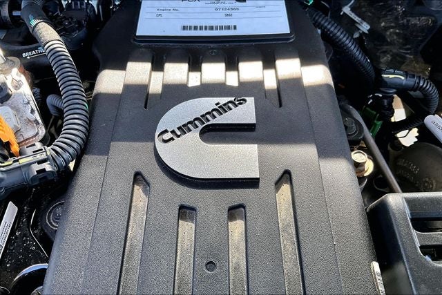 2025 RAM 2500 Tradesman Crew Cab 4x4 6'4' Box