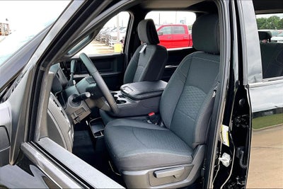 2026 RAM Ram 2500 RAM 2500 BLACK EXPRESS CREW CAB 4X4 6'4' BOX