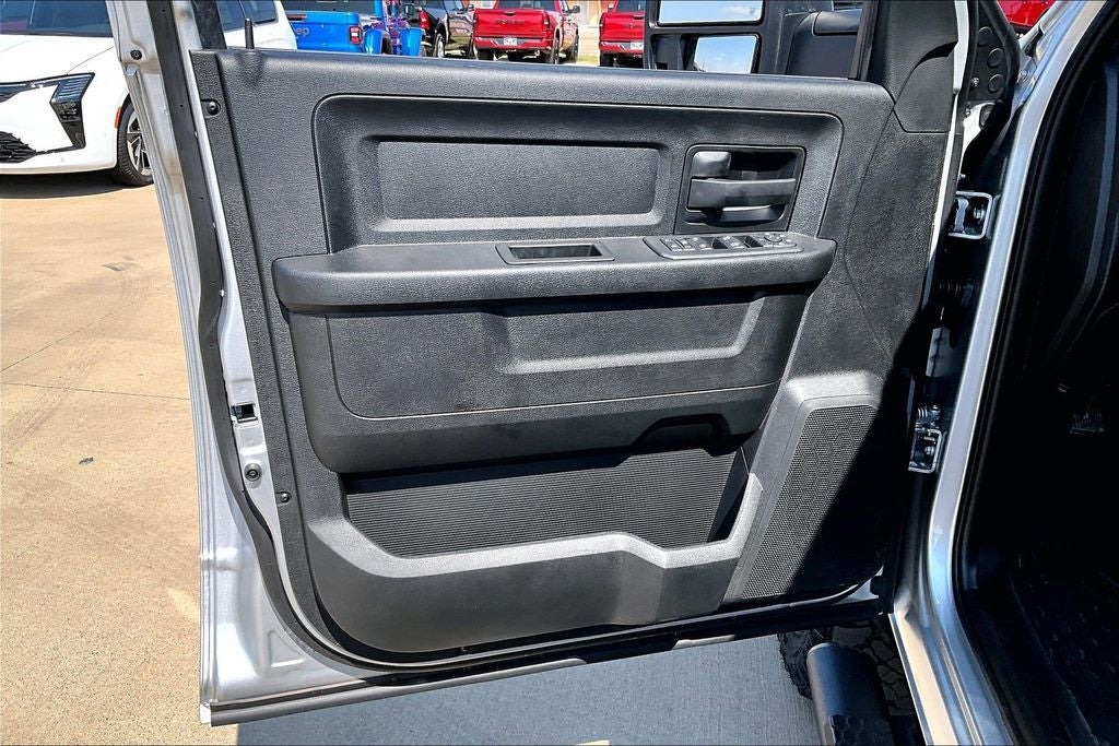 2026 RAM Ram 2500 RAM 2500 WARLOCK CREW CAB 4X4 6'4' BOX