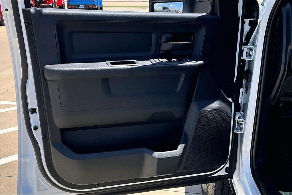 2026 RAM 2500 RAM 2500 TRADESMAN CREW CAB 4X4 6'4' BOX