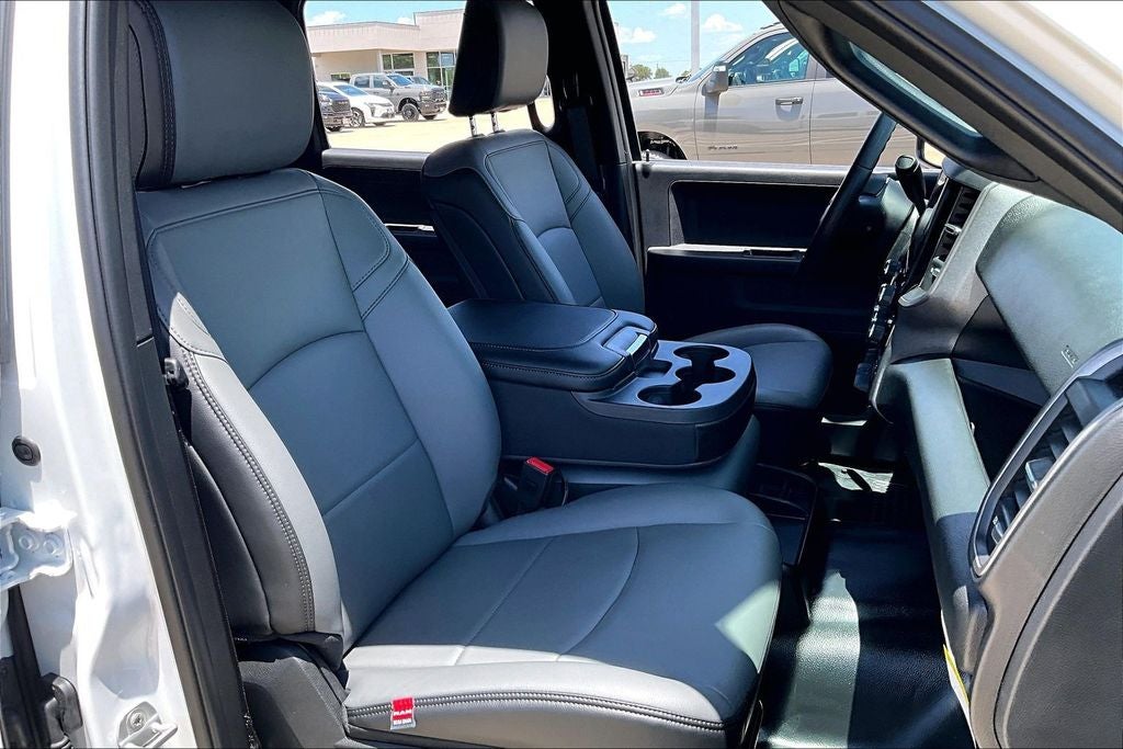 2026 RAM 2500 RAM 2500 TRADESMAN CREW CAB 4X4 6'4' BOX