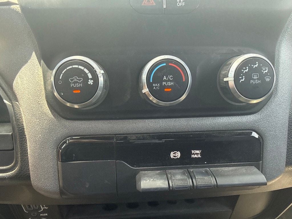 2024 RAM 3500 Tradesman Crew Cab 4x4 8' Box