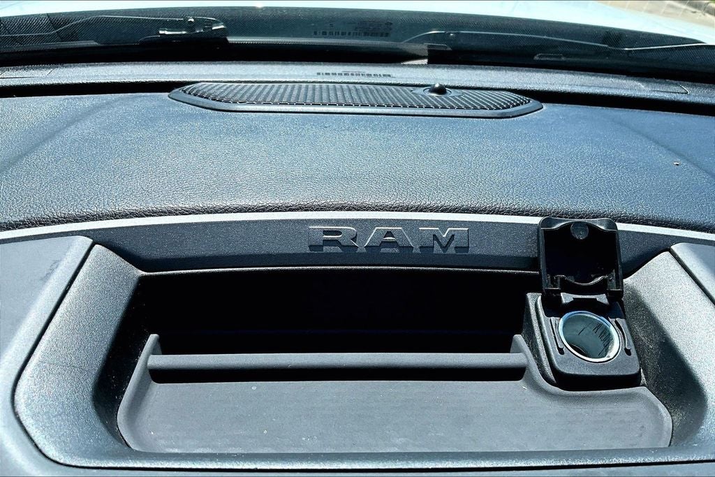 2024 RAM 3500 Tradesman Crew Cab 4x4 8' Box