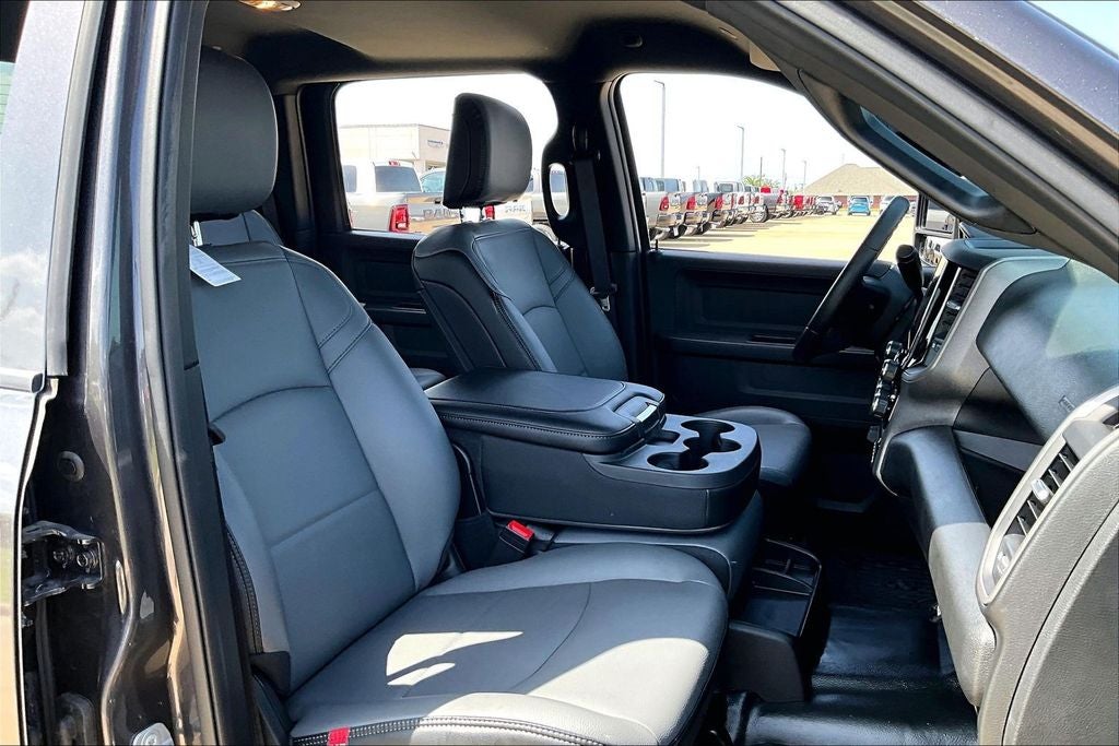 2026 RAM Ram 3500 RAM 3500 TRADESMAN CREW CAB 4X4 8' BOX