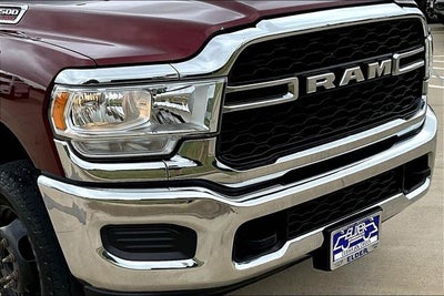 2023 RAM 3500 Tradesman Crew Cab 4x4 8' Box