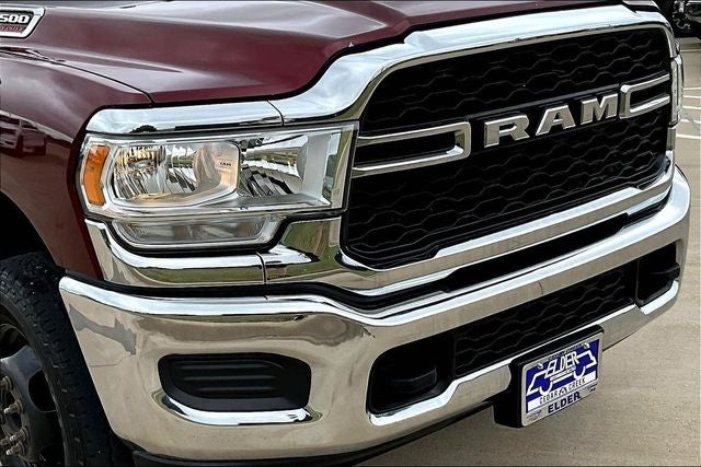 2023 RAM 3500 Tradesman Crew Cab 4x4 8' Box