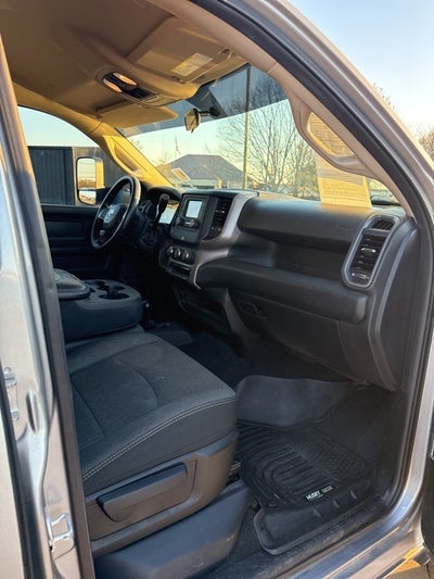 2019 RAM 3500 Tradesman Crew Cab 4x4 8' Box