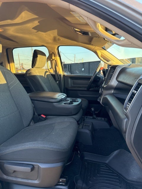 2019 RAM 3500 Tradesman Crew Cab 4x4 8' Box