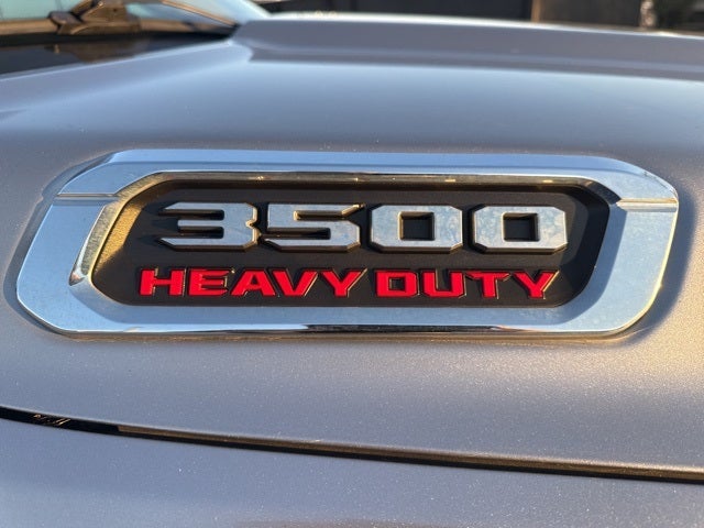 2019 RAM 3500 Tradesman Crew Cab 4x4 8' Box