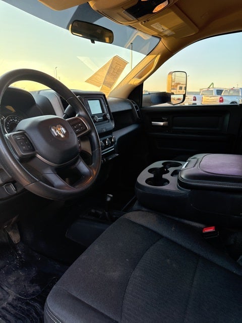 2019 RAM 3500 Tradesman Crew Cab 4x4 8' Box