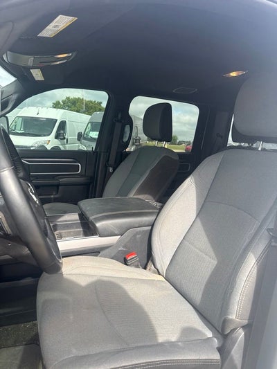 2024 RAM 3500 Big Horn Crew Cab 4x4 8' Box