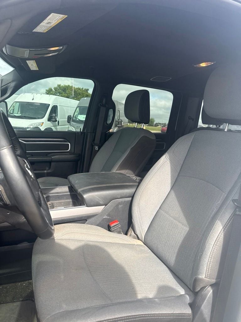 2024 RAM 3500 Big Horn Crew Cab 4x4 8' Box