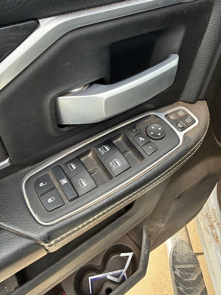 2024 RAM 3500 Big Horn Crew Cab 4x4 8' Box