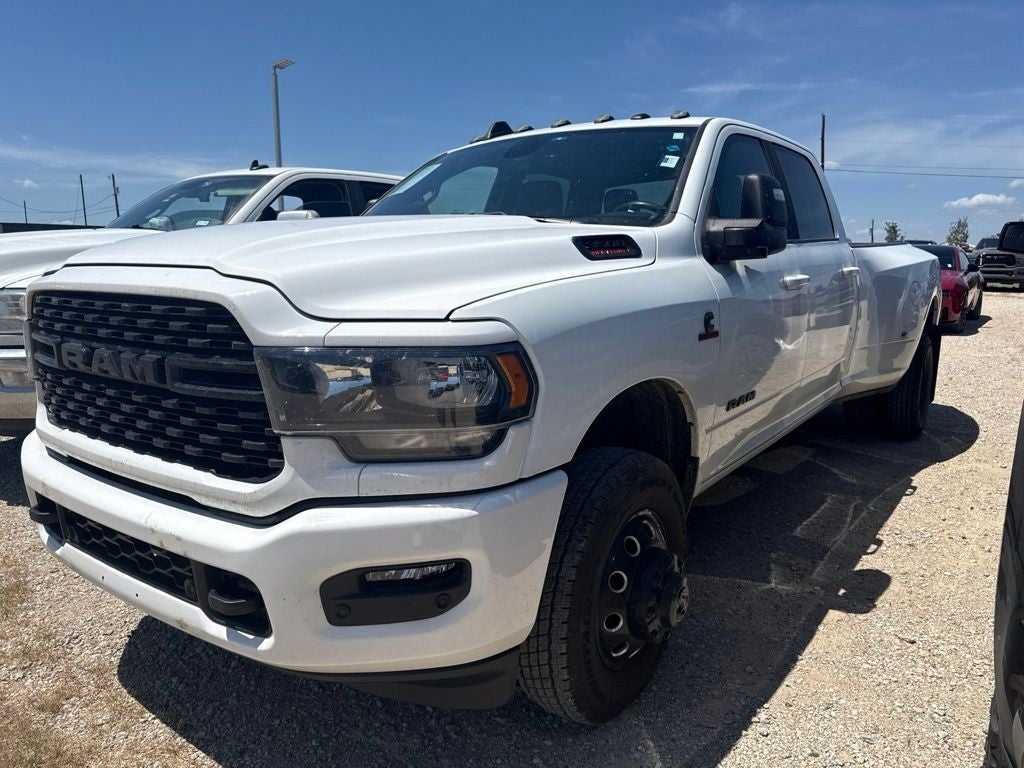 2024 RAM 3500 Lone Star Crew Cab 4x4 8' Box