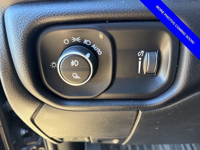 2024 RAM 3500 Lone Star Crew Cab 4x4 8' Box