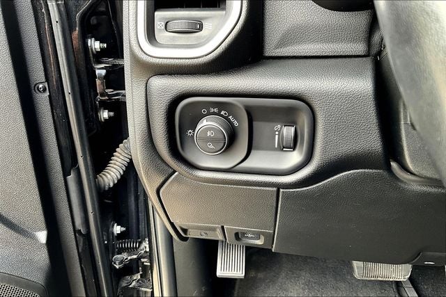 2024 RAM 3500 Lone Star Crew Cab 4x4 8' Box