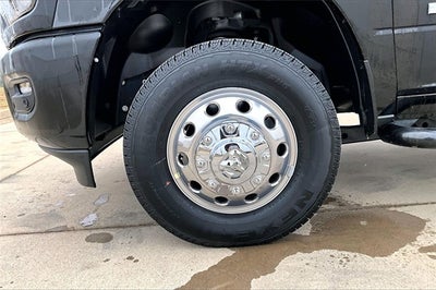 2026 RAM 3500 Lone Star Crew Cab 4x4 8' Box