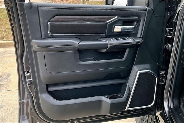 2026 RAM Ram 3500 RAM 3500 LARAMIE CREW CAB 4X4 8' BOX