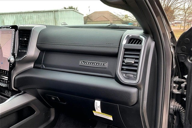 2026 RAM Ram 3500 RAM 3500 LARAMIE CREW CAB 4X4 8' BOX